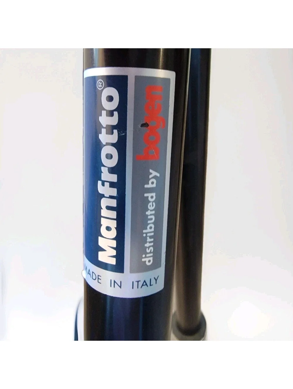 Manfrotto Bogen 3205 Professional Tripod w/3160 Head-Mounting Plate